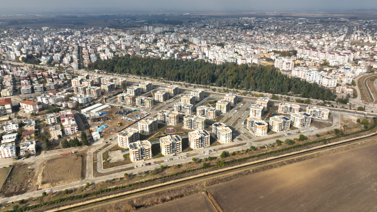 TOKİ Ceyhan’daki tüm afet konutlarını tamamladı